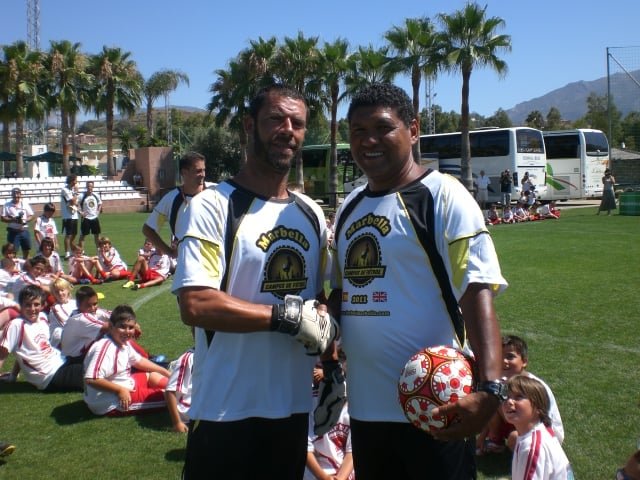 El VIII Campus de Fútbol arranca con gran éxito en su primera semana